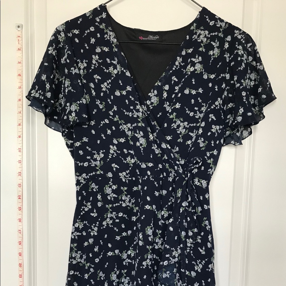 Floral ruffle Mini wrap dress in blue